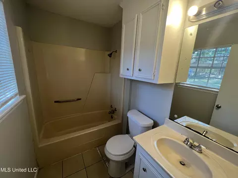4531 Village Dr, Jackson, MS 39206 photo 15