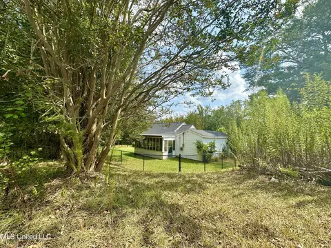 55 Lake Como Rd, Laurel, MS 39443 photo 10