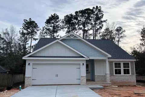 9720 Kini St, Diamondhead, MS 39525