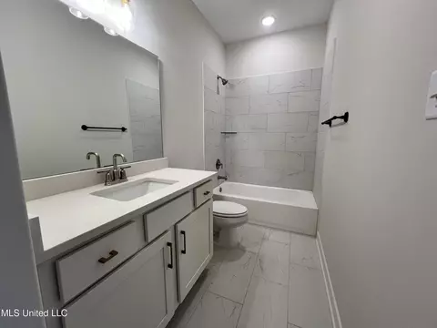 6904 W Sunrise Lp, Olive Branch, MS 38654 photo 15