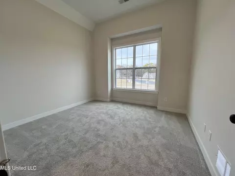 6904 W Sunrise Lp, Olive Branch, MS 38654 photo 12