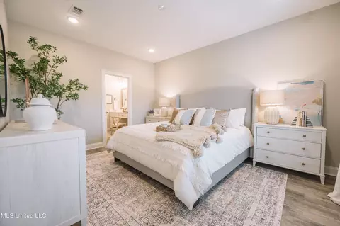 Bedroom - 95501 W Diamondhead Dr, Diamondhead, MS 39525 photo 1 of 2