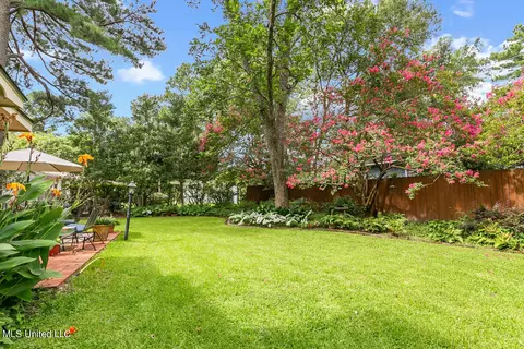 5057 Ashley Dr, Jackson, MS 39211 photo 9