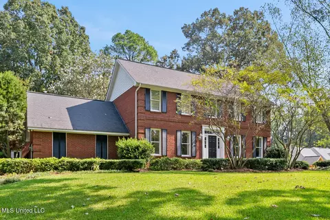 249 Place Dr, Yazoo City, MS 39194
