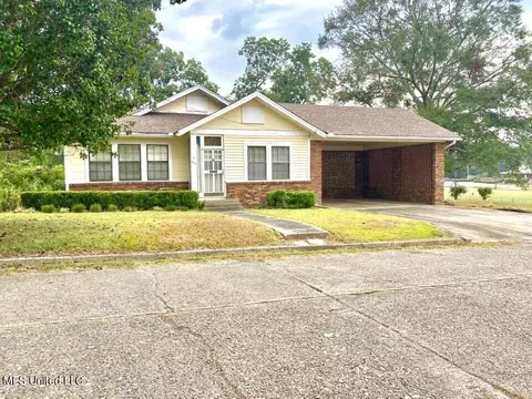 111 School St, Utica, MS 39175
