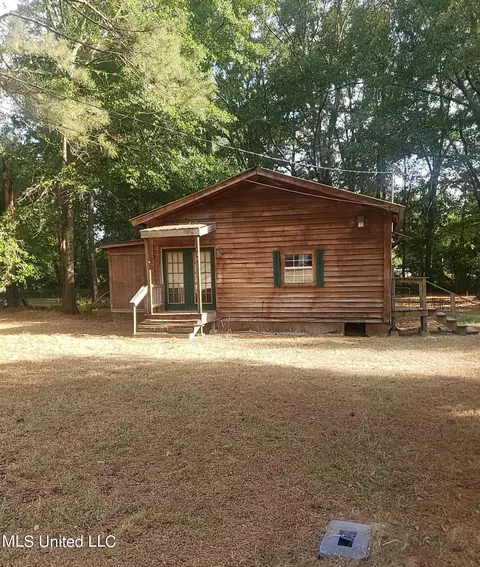 138 Rosalie Ave, Florence, MS 39073