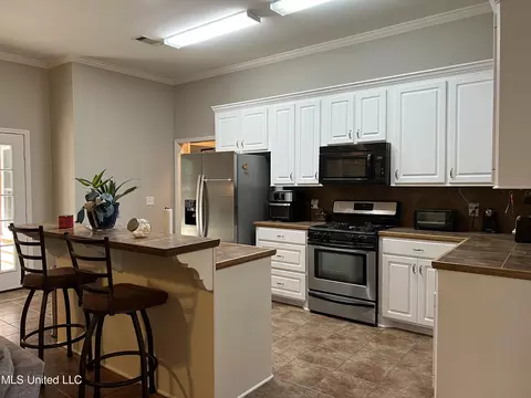 233 Brigade Ave, Canton, MS 39046 photo 6