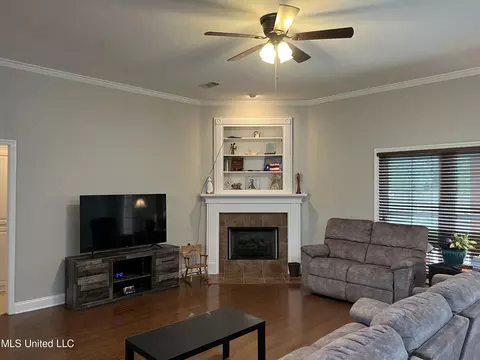 233 Brigade Ave, Canton, MS 39046 photo 5