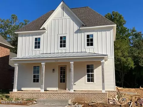 3068 Ac Freeman N Dr, Hernando, MS 38632