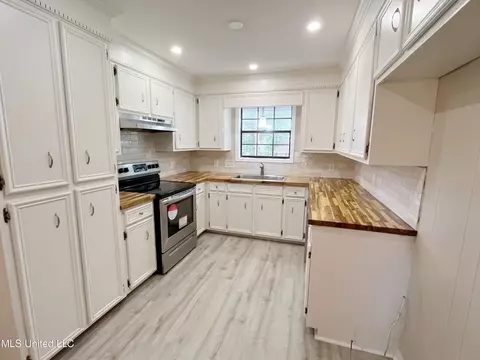105 Sara Dr, Brandon, MS 39042 photo 3