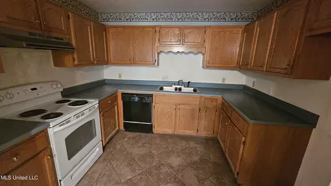 502 E Third St, Picayune, MS 39466 photo 9