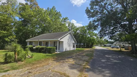 502 E Third St, Picayune, MS 39466 photo 2
