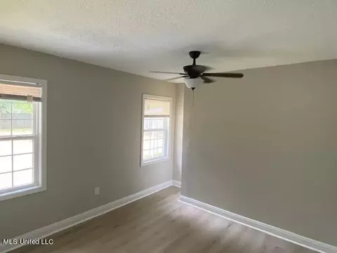 204 E School St, Ridgeland, MS 39157 photo 8