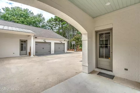 111 Carlyle Dr, Madison, MS 39110 photo 4