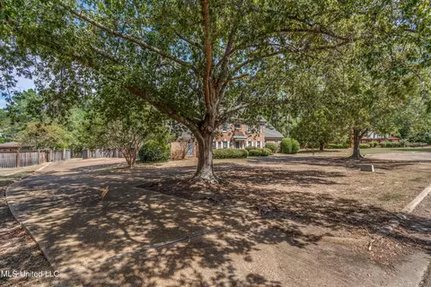 26 Wimbledon Dr, Jackson, MS 39211 photo 3