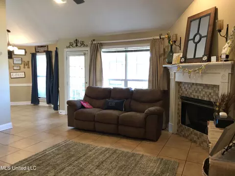 711 Prominence Dr, Flowood, MS 39232 photo 6