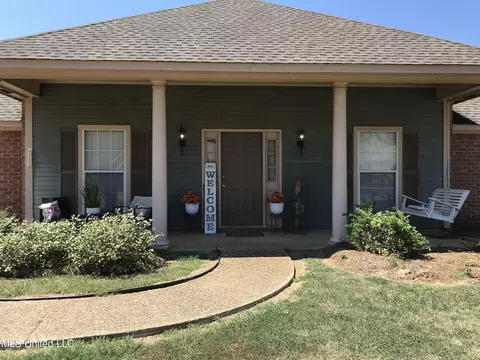 711 Prominence Dr, Flowood, MS 39232 photo 2