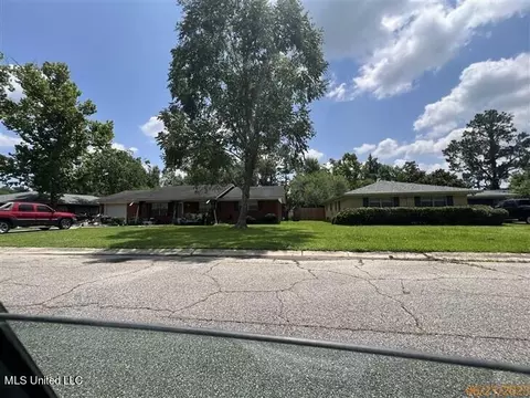 105 New Haven Ct #RT8, Gulfport, MS 39503