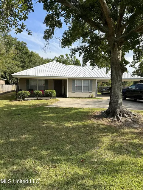 1110 36th St, Gulfport, MS 39501