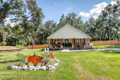 115 Ev Lowery Rd, Lucedale, MS 39452