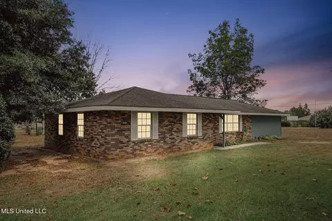 91 Lumpkin Rd, Carriere, MS 39426
