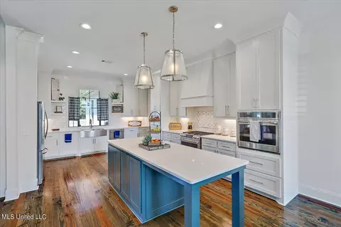 Kitchen - 115 Crossview Pl, Brandon, MS 39047 photo 1 of 8