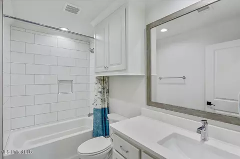 Bath - 115 Crossview Pl, Brandon, MS 39047 photo 8 of 8