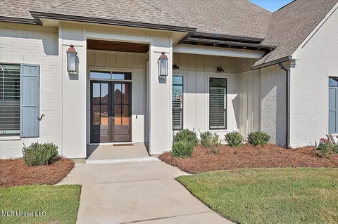 Exterior - 115 Crossview Pl, Brandon, MS 39047 photo 3 of 14