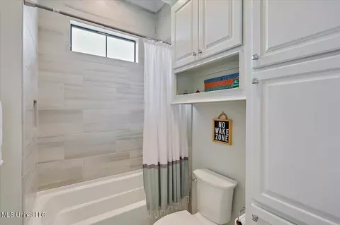Bath - 115 Crossview Pl, Brandon, MS 39047 photo 7 of 8