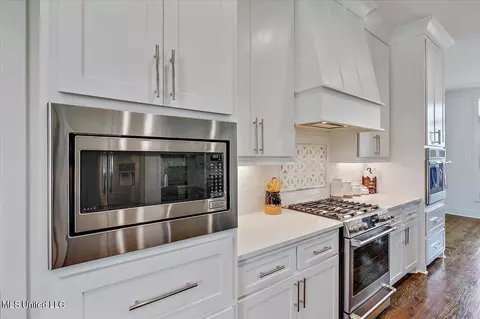 Kitchen - 115 Crossview Pl, Brandon, MS 39047 photo 6 of 8