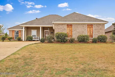 401 Springhill Pt, Brandon, MS 39047