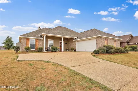 401 Springhill Pt, Brandon, MS 39047 photo 2