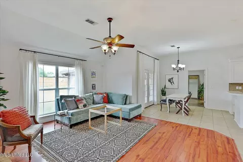 401 Springhill Pt, Brandon, MS 39047 photo 7