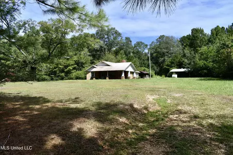 1146 Benndale Rd, Wiggins, MS 39577 photo 2