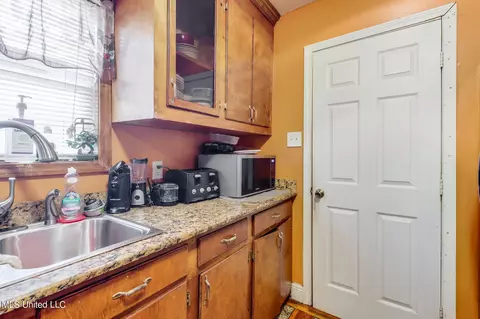 4306 Robinway St, Moss Point, MS 39563 photo 5