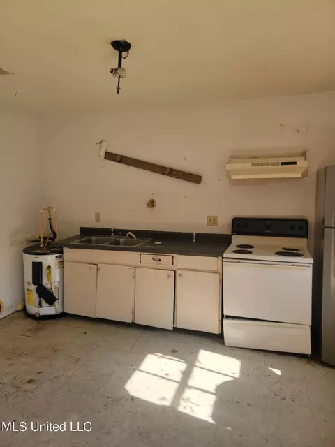 3411 Redmond Ave, Jackson, MS 39213 photo 1
