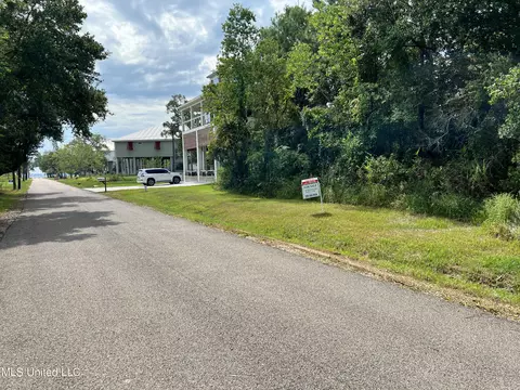 Burnett Street, Bay Saint Louis, MS 39520