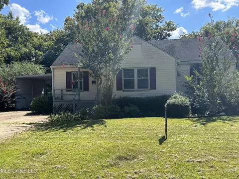619 W Monroe Ave, Greenwood, MS 38930