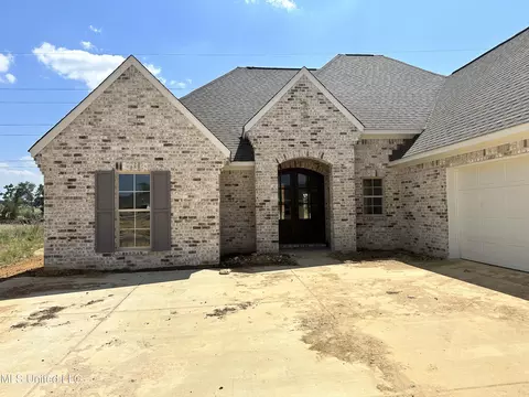 898 Glenwild Cir, Canton, MS 39046