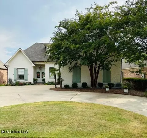 103 Vinings Dr, Madison, MS 39110