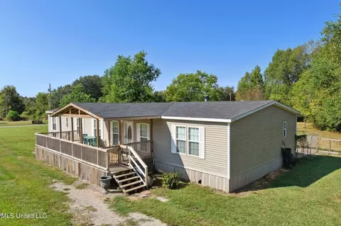 45 Karly Dr, Carriere, MS 39426