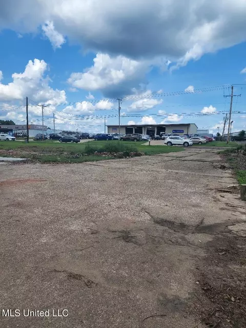 5733-5735 Terry Rd, Byram, MS 39272 photo 3