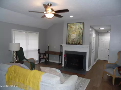 Bedroom - 2313 Hickory Dr, Jackson, MS 39204 photo 1 of 4