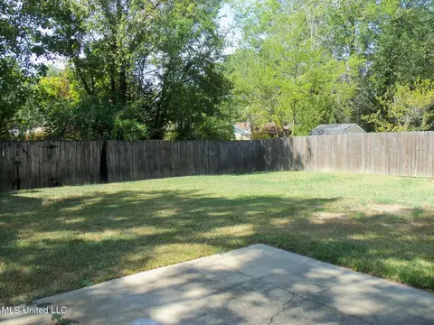 4605 Village Dr, Jackson, MS 39206 photo 18