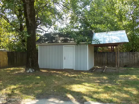 4605 Village Dr, Jackson, MS 39206 photo 17