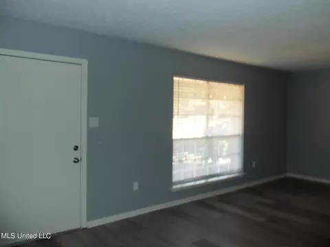 4605 Village Dr, Jackson, MS 39206 photo 22