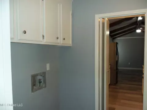 4605 Village Dr, Jackson, MS 39206 photo 13