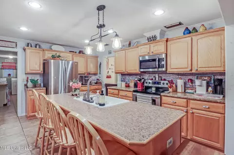 Kitchen - 1103 Ward Pineview Rd, Lucedale, MS 39452 photo 1 of 3