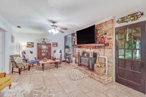 Living - 1103 Ward Pineview Rd, Lucedale, MS 39452 photo 1 of 2