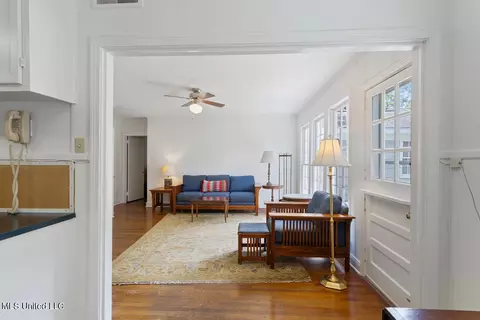 1233 St Ann St, Jackson, MS 39202 photo 7